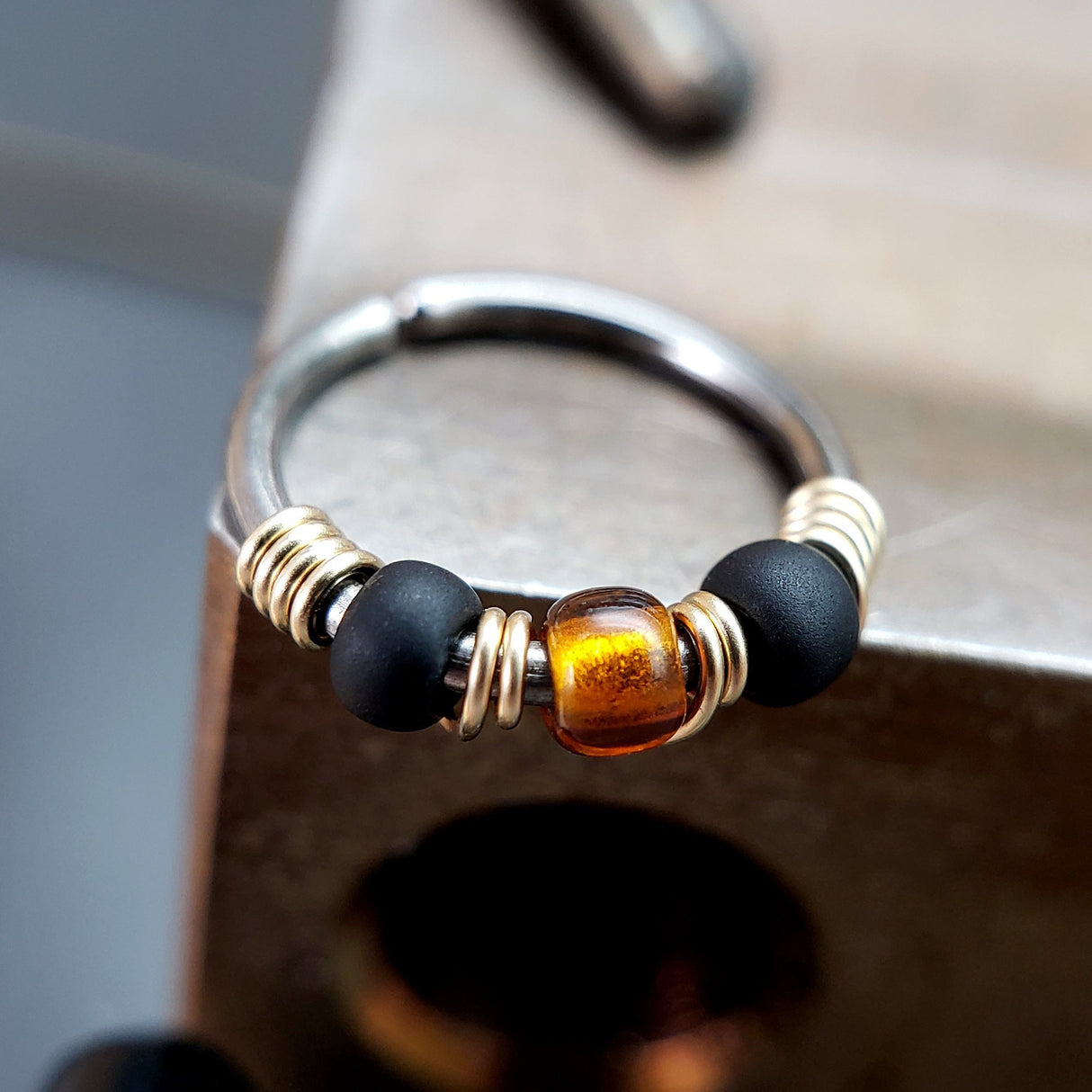 Honey Bee - Black & Brown Nose Ring Hoop - Metal Lotus