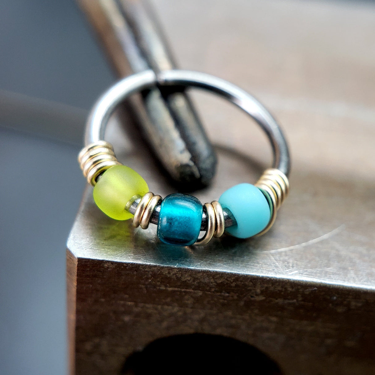 Mountain Spring - Green & Blue Nose Ring Hoop - Metal Lotus