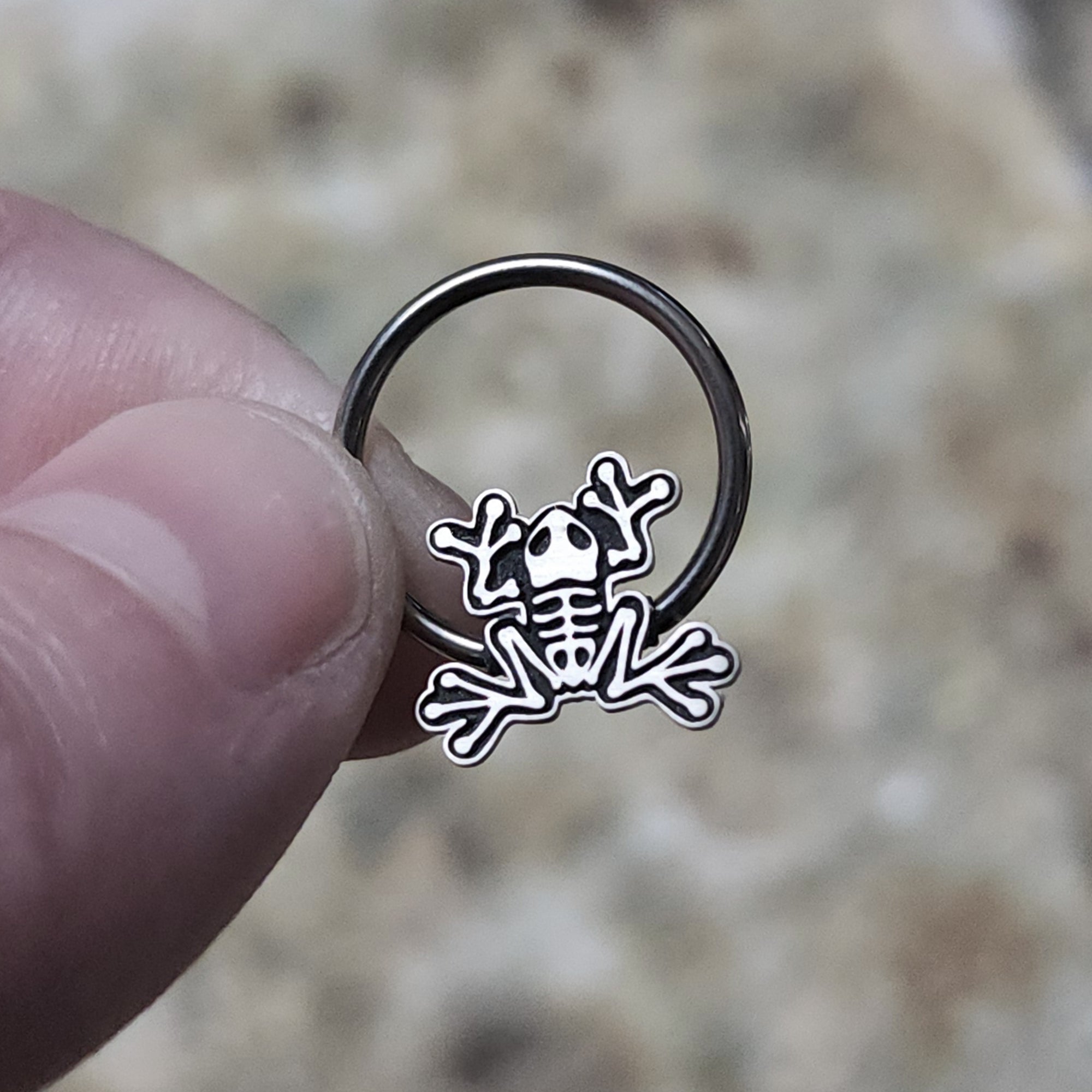 Skeleton Frog Captive Bead Ring - Metal Lotus