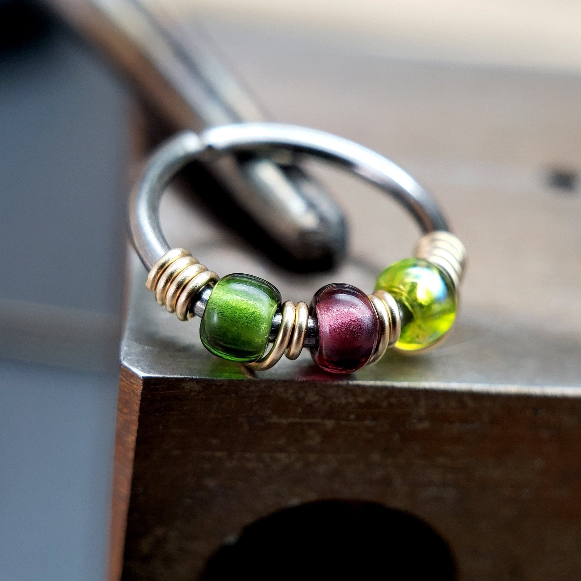 Sour Grapes - Green & Purple Nose Ring Hoop - Metal Lotus