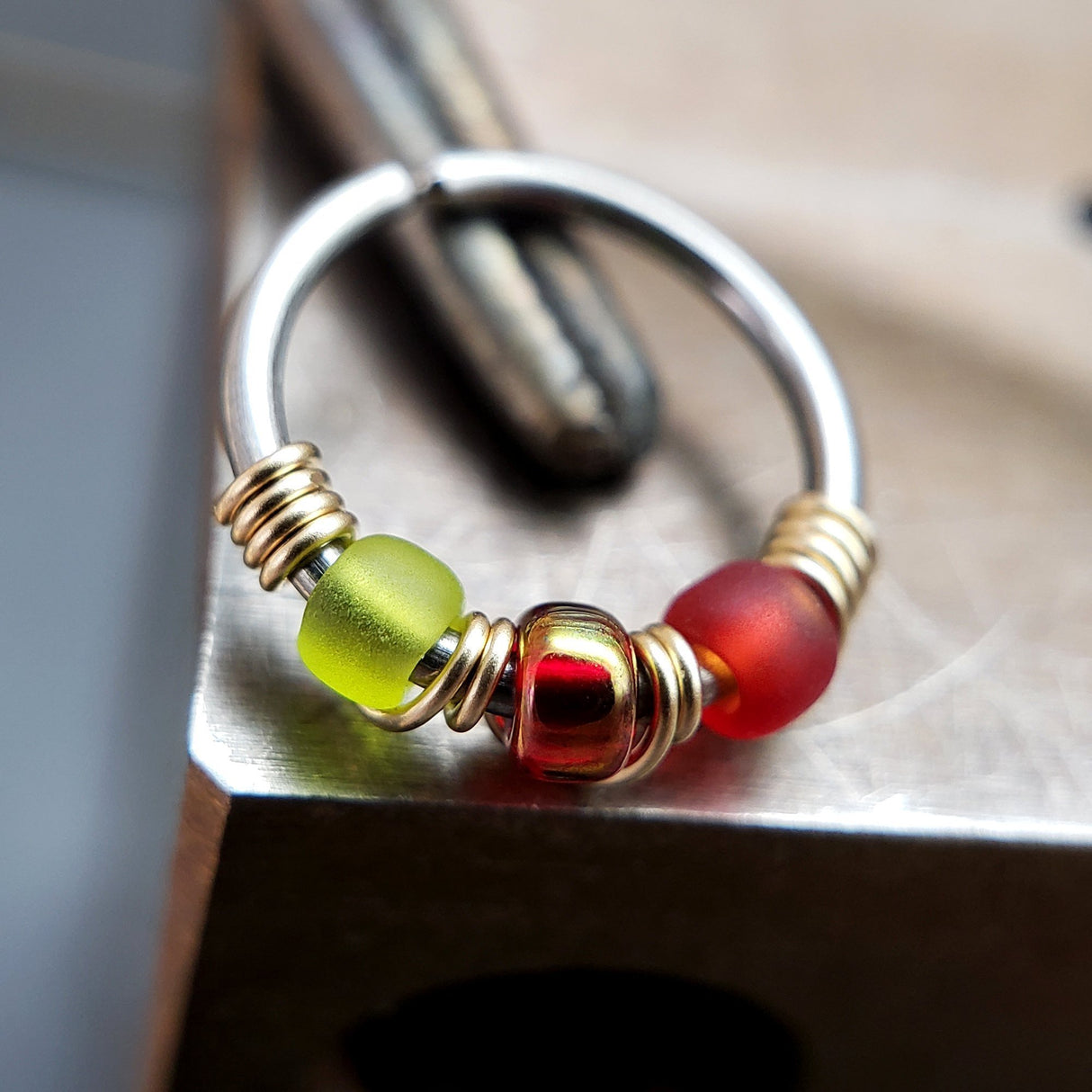 Strawberry - Red & Green Nose Ring Hoop - Metal Lotus