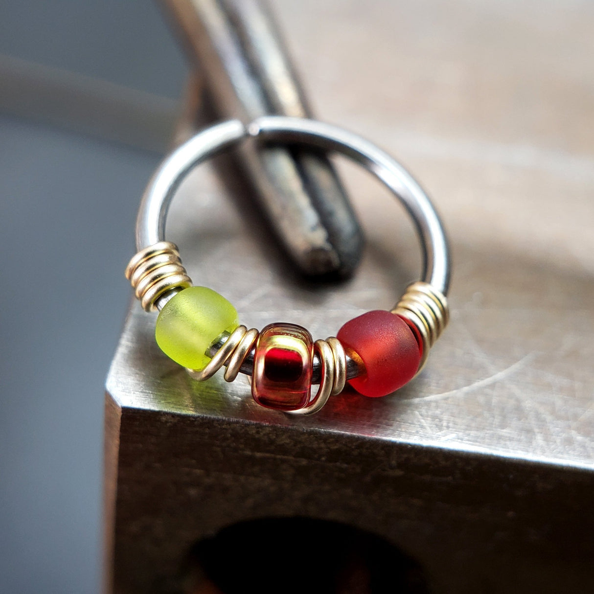 Strawberry - Red & Green Nose Ring Hoop - Metal Lotus