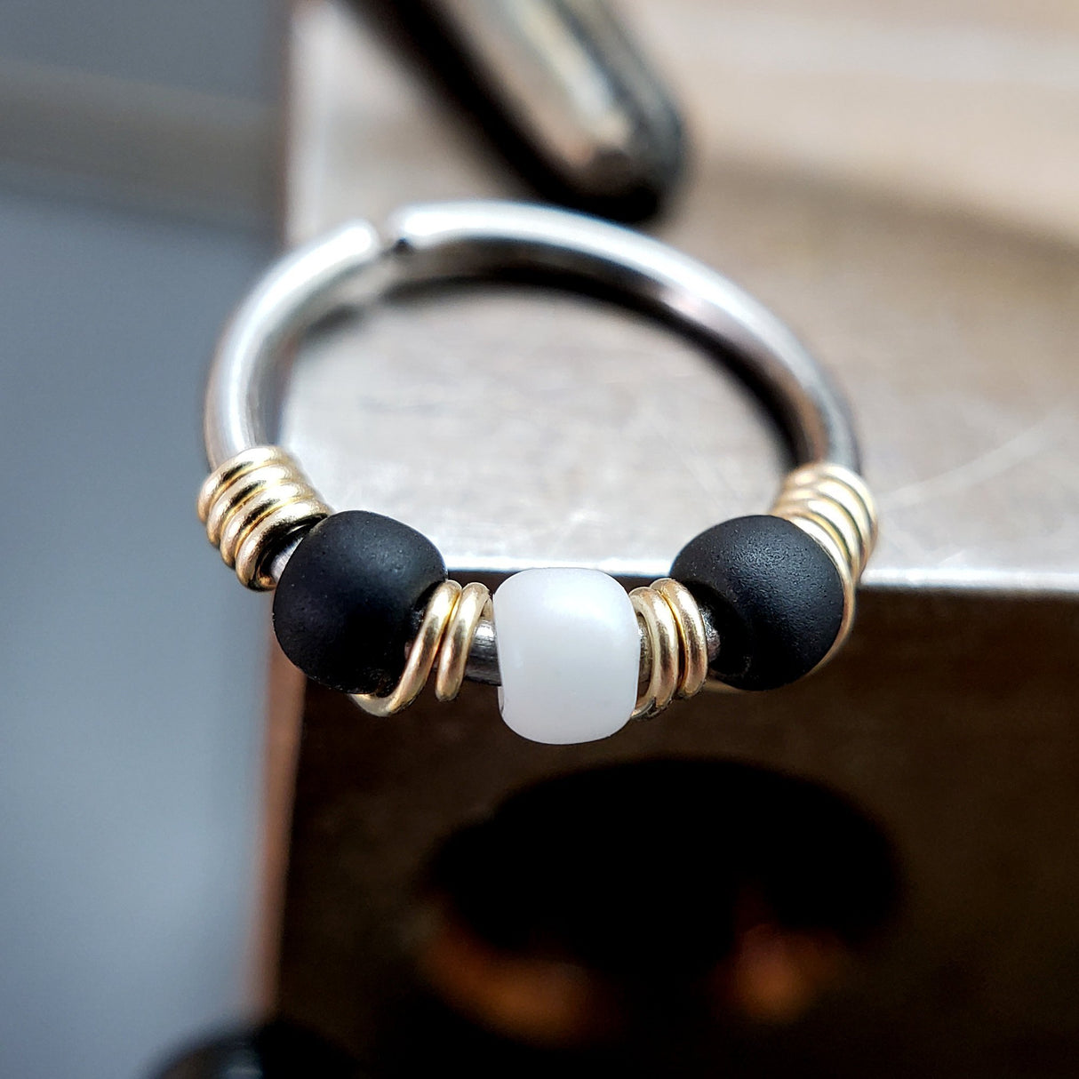 Tuxedo - Black & White Nose Ring Hoop - Metal Lotus