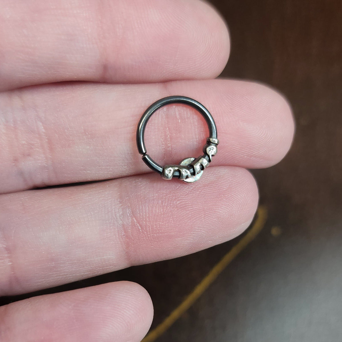 3mm Labradorite Twist Septum + Daith Ring - Metal Lotus