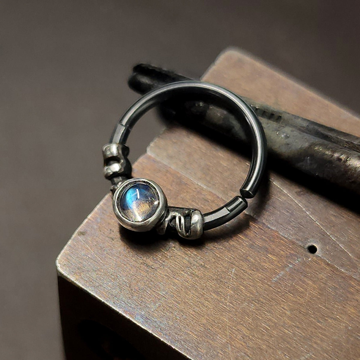 3mm Labradorite Twist Septum + Daith Ring - Metal Lotus