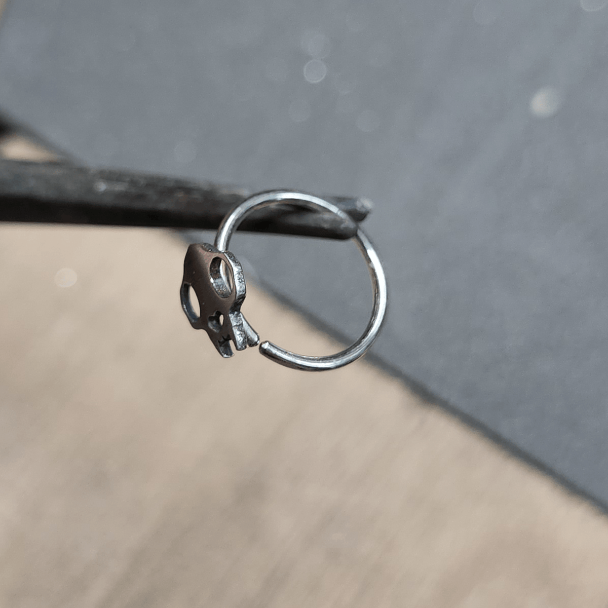 Cat Skull Nose Hoop - Metal Lotus