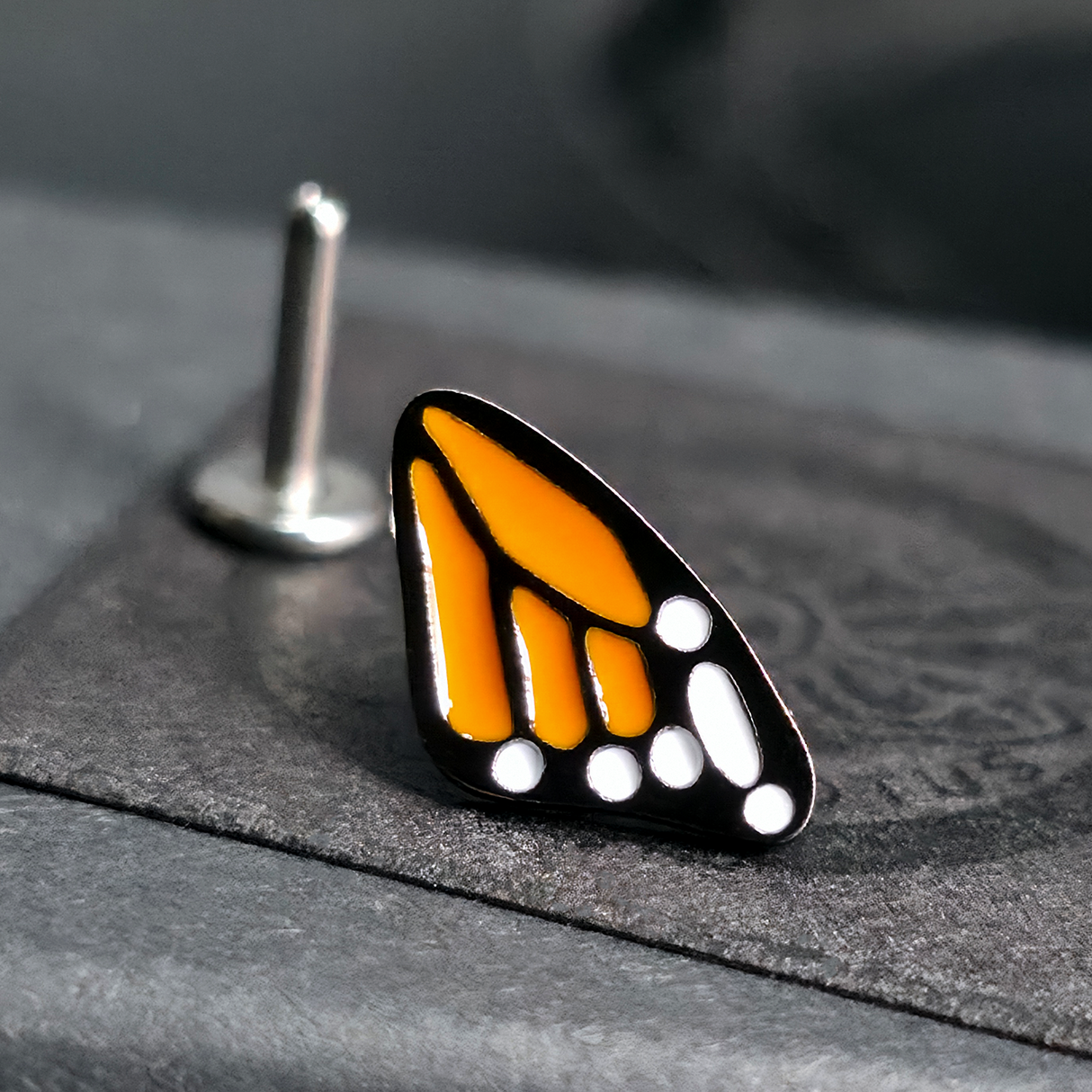 butterfly wing nose stud with labret backing