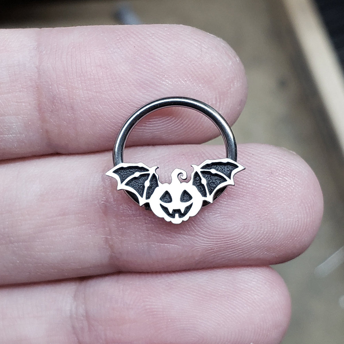 16G Pumpkin Bat Captive Bead Ring - Metal Lotus