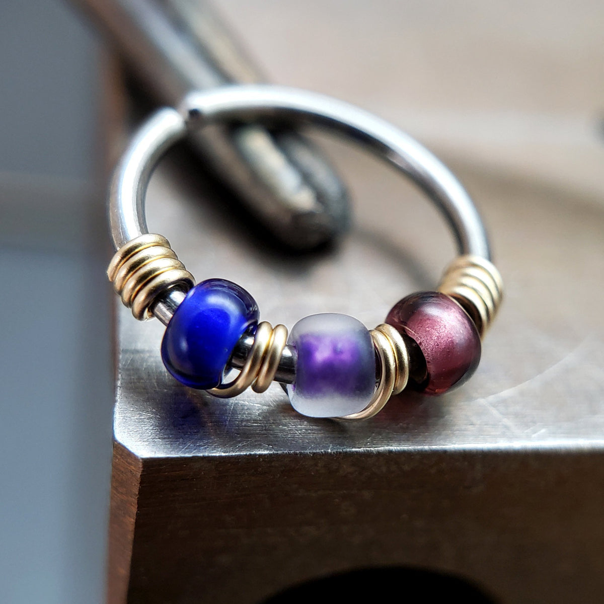 Blueberry - Cobalt &amp; Purple Nose Ring Hoop - Metal Lotus