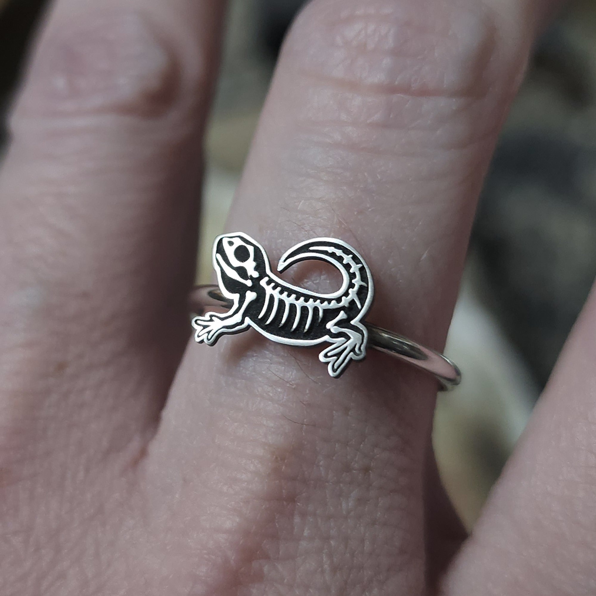 Skeleton Bearded Dragon Ring - Metal Lotus