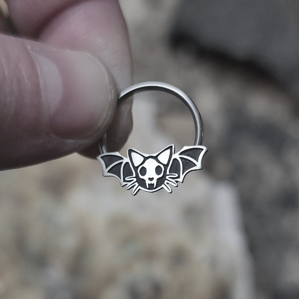 Skull Cat with Bat Wings Captive Bead Ring - Metal Lotus